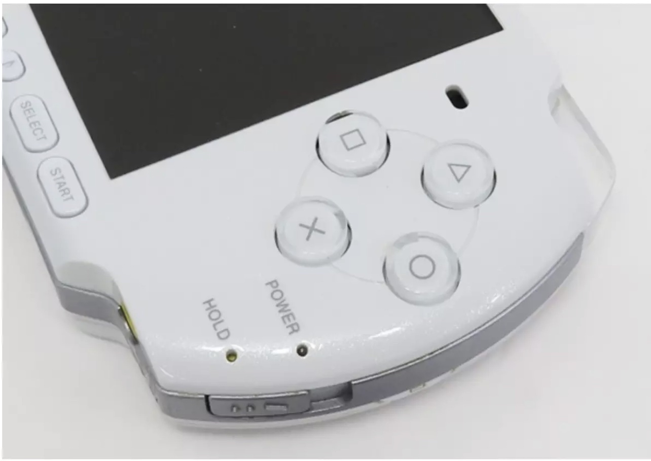 PSP-3000 本体＋ソフト10点＋Memory Stick2GB PSP-3000 本体＋ソフト10点＋Memory Stick2GB Sony PSP 3000