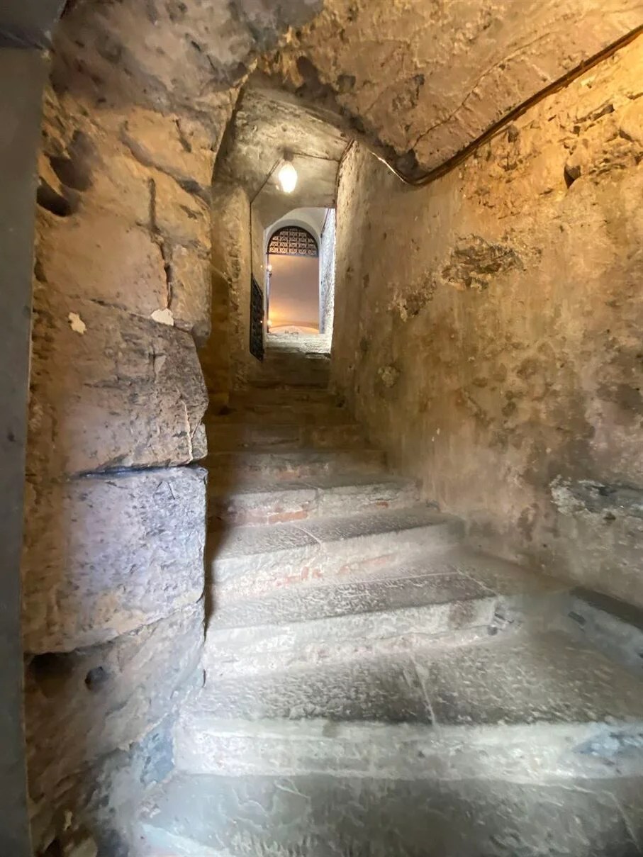One of the entryways into Castello Brown