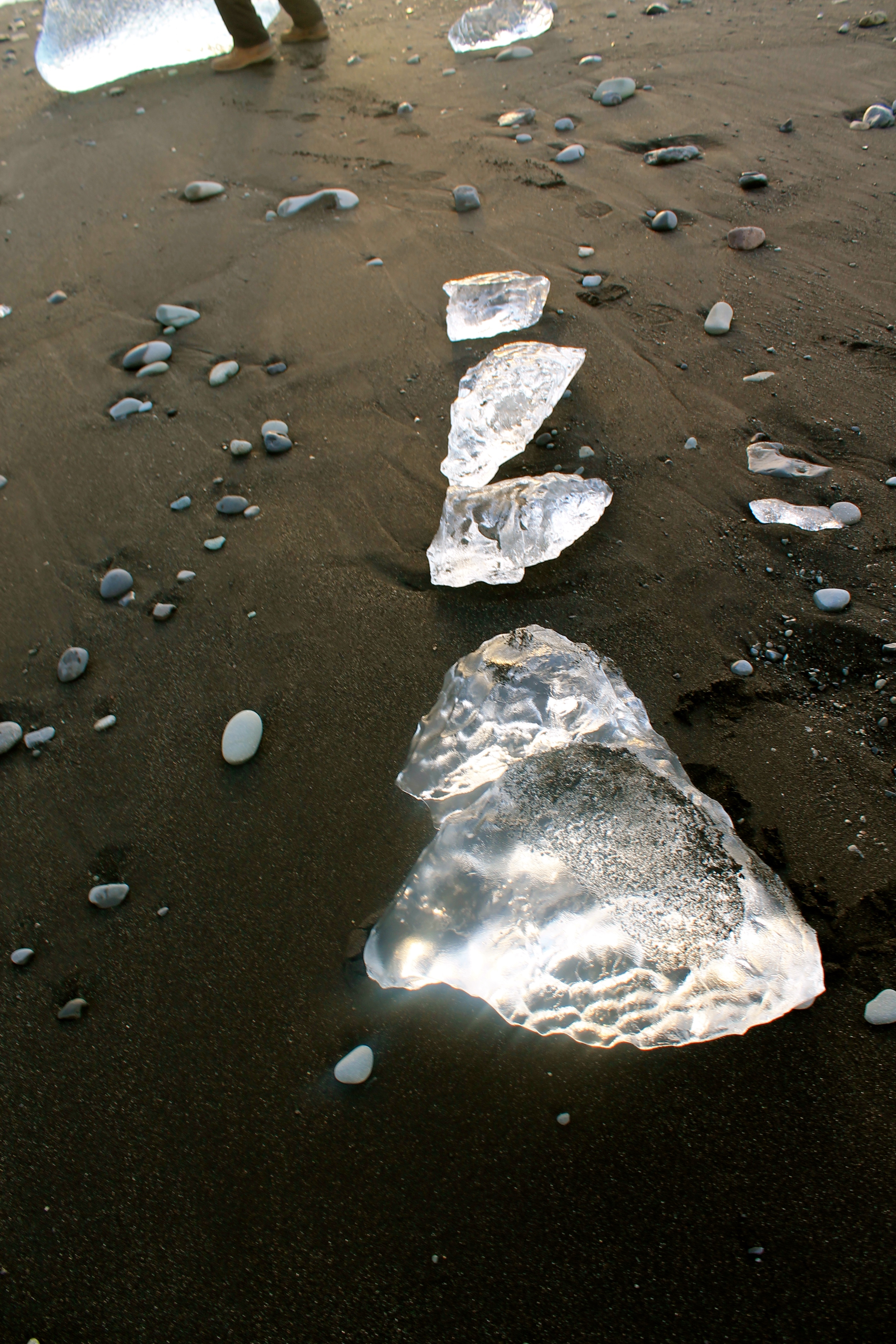 Black sand ice beach, Jökulsárlón, Glacial Lagoon