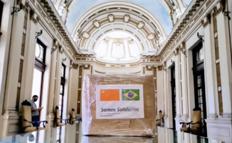 Assembleia do Rio recebe doação de 20 mil máscaras para seus funcionários da comunidade chinesa no Rio. Crédito: divulgação.