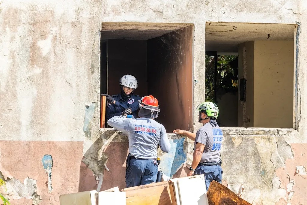 San Juan y Guaynabo capacitan equipos para rescates en estructuras colapsadas