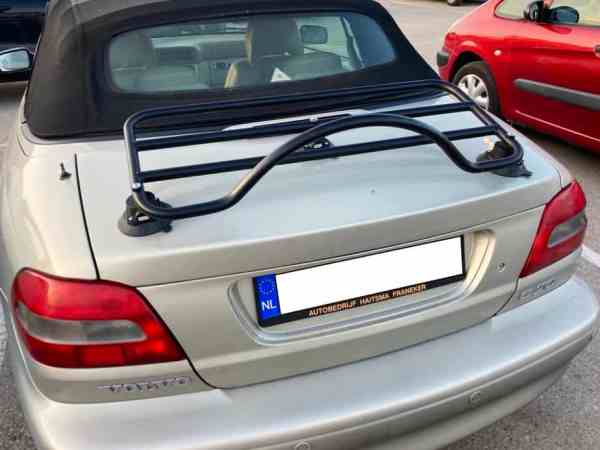 silver gen un volvo c70 cabriolet avec un porte-bagages revo-rack équipé 1996-2005