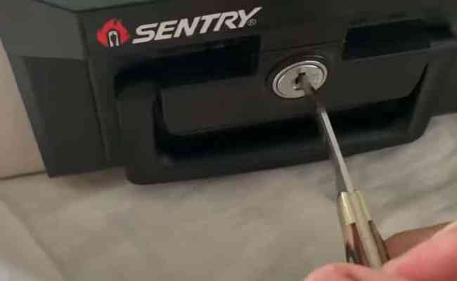 How To Open A Drawer Lock Without Key? - 2 Methods