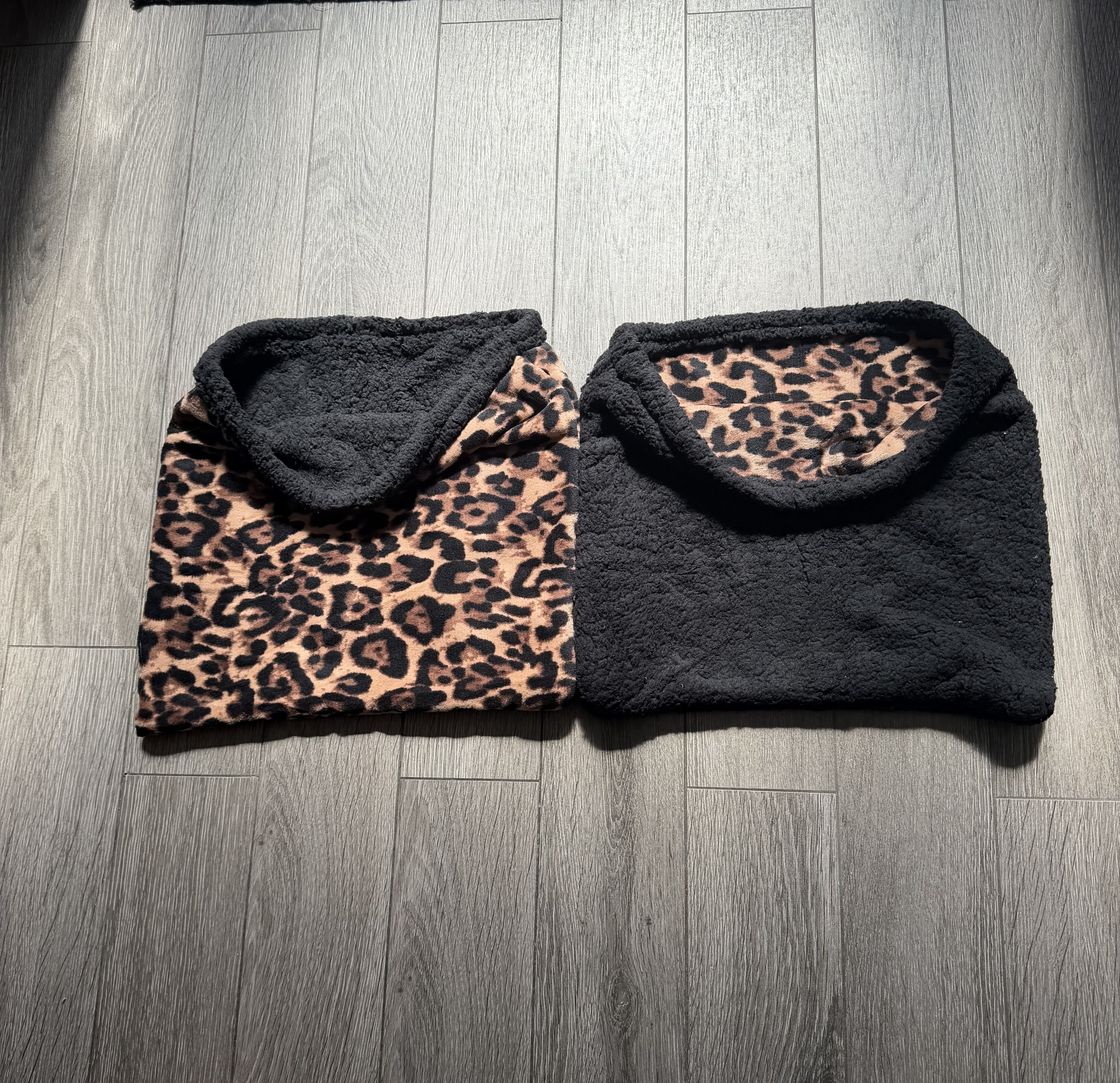 Reversible Sleeping Sack for Sphynx/Small Pets - Image 6