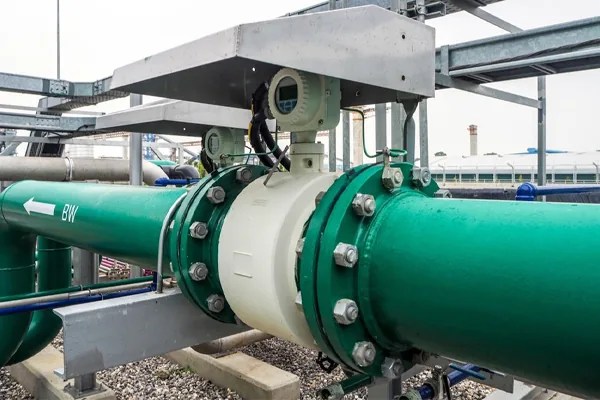 Industrial field inspection and maintenance services