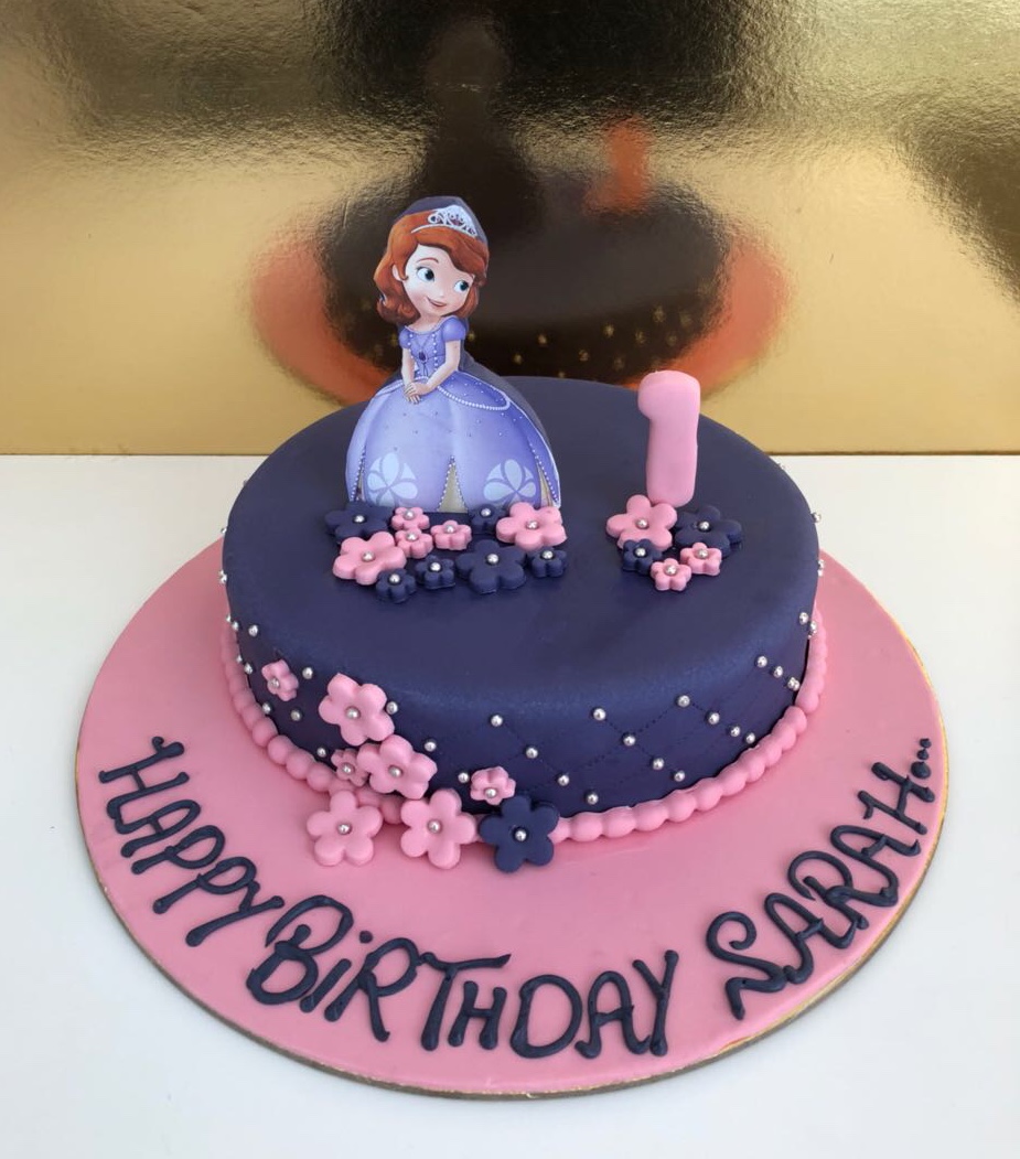 كيكة عيد ميلاد اطفال بنات , كعكعات عيد ميلاد غير شكل