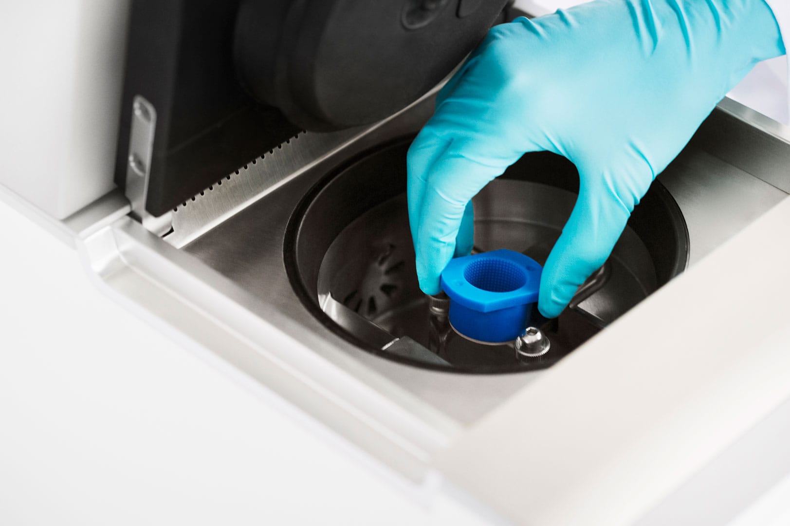 Removable sample holder from ElastoSens™ Bio's chamber, allowing for later testing or reuse.