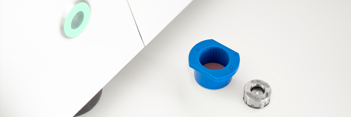 Blog Image: Comparing µ-Volume and Macro-Volume Sample Holders in ElastoSens™ Bio.