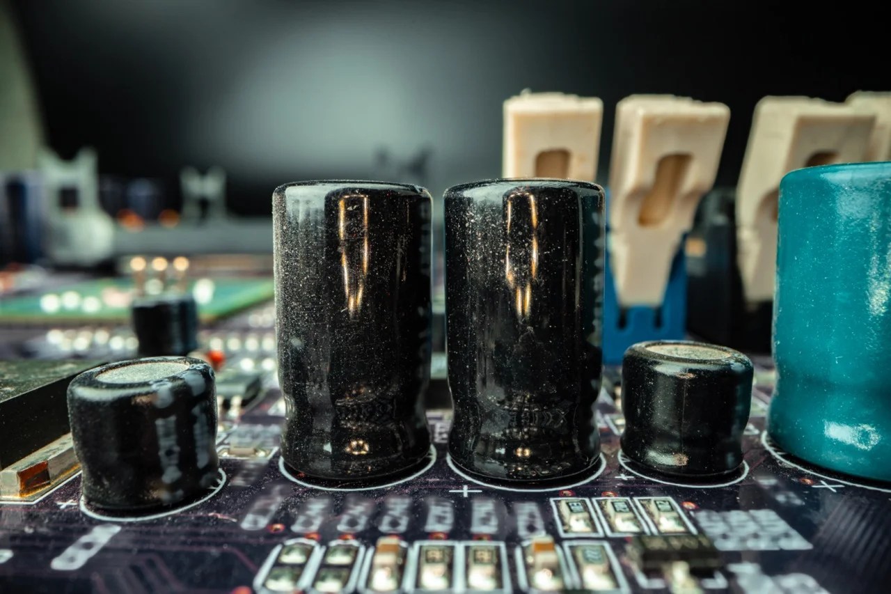 Building Home Studio For Music Production, Computer for music production, headphones, beats, speakers, microphones, acoustic, Midi Keyboards.