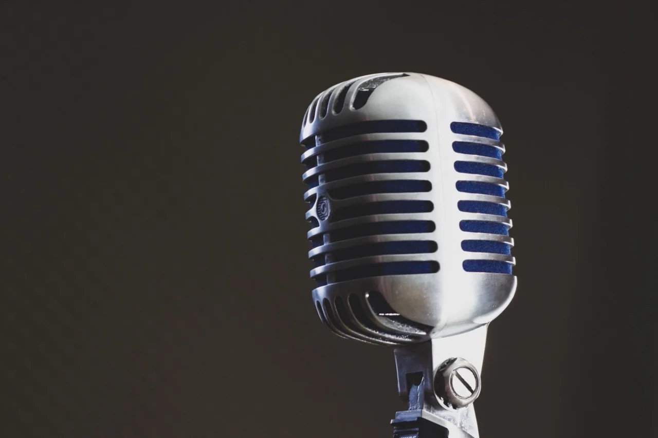 How to choose the best microphone for home studio recording, singing microphone, dynamic microphone, condenser microphone, studio microphones