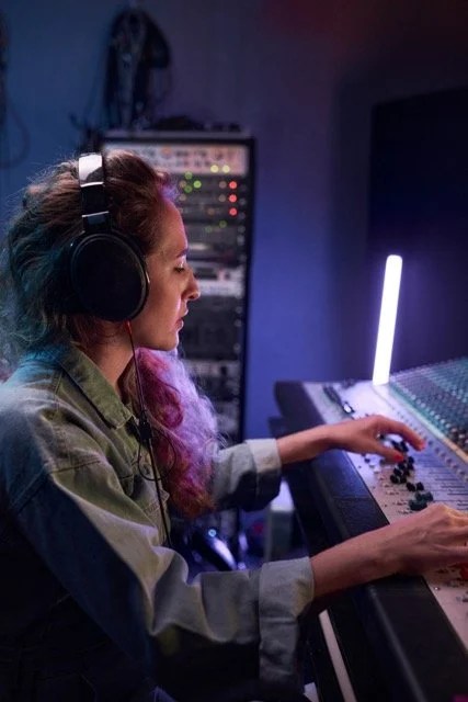 How To Choose A Studio Headphones