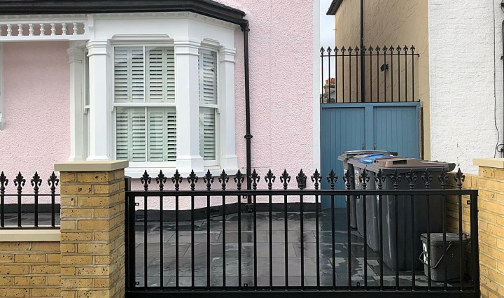 Front Metal Gate Rails Southwest London Design
