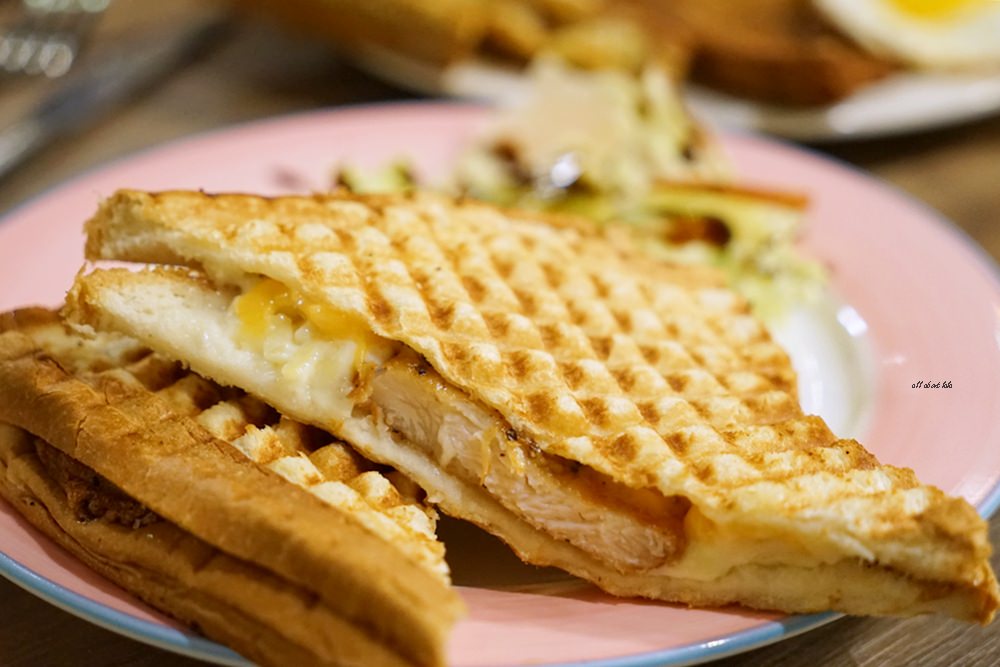 埔里餐廳 哩厚咖啡 早午餐 咖啡 下午茶 輕食 熱壓帕尼尼吐司