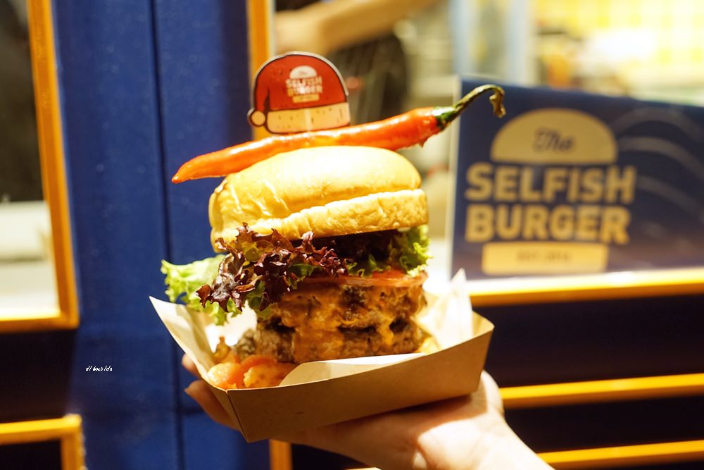 台中UNO貨櫃市集 Selfish Burger喀漢堡 牛排等級的漢堡肉