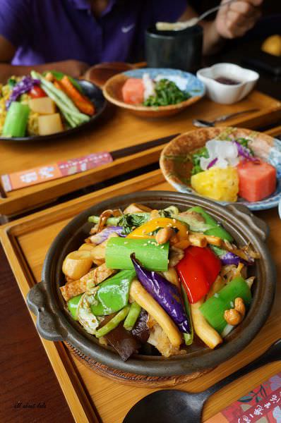 埔里美食 雅池園蔬食餐廳 日式庭園 多彩亮麗蔬食好賞心悅目 有貓出沒喔~