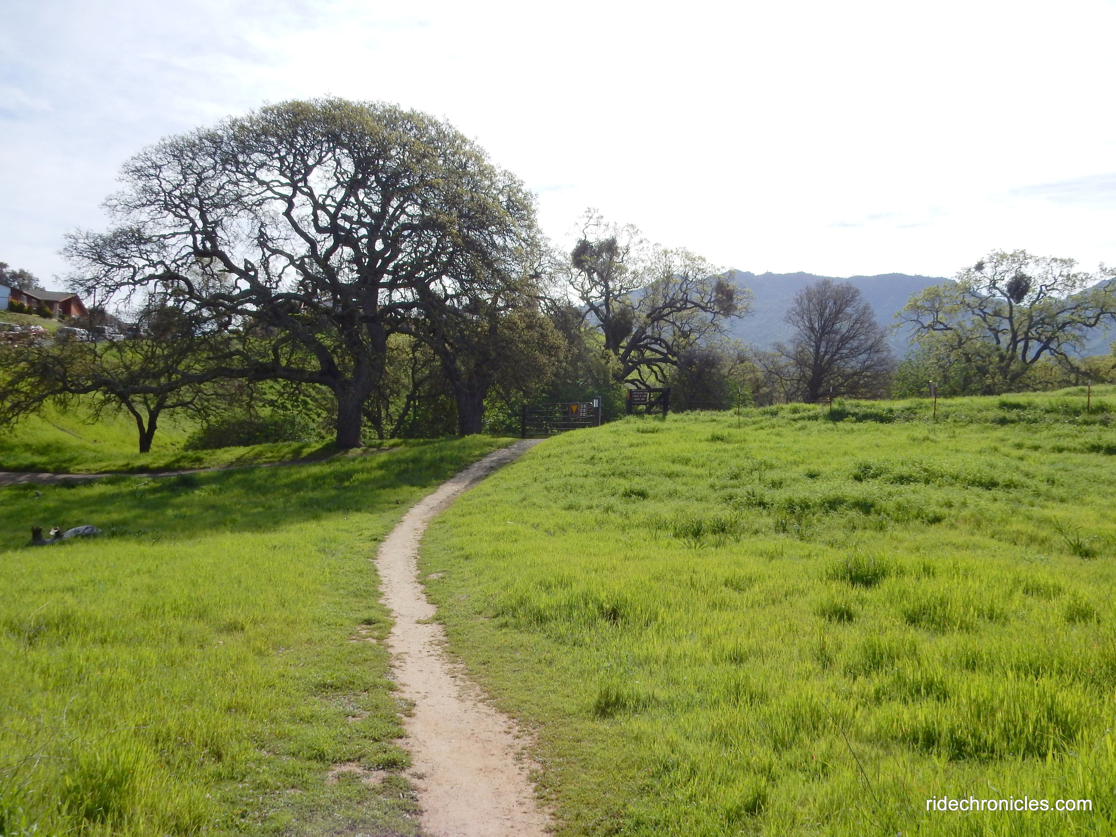 to regency gate trailhead
