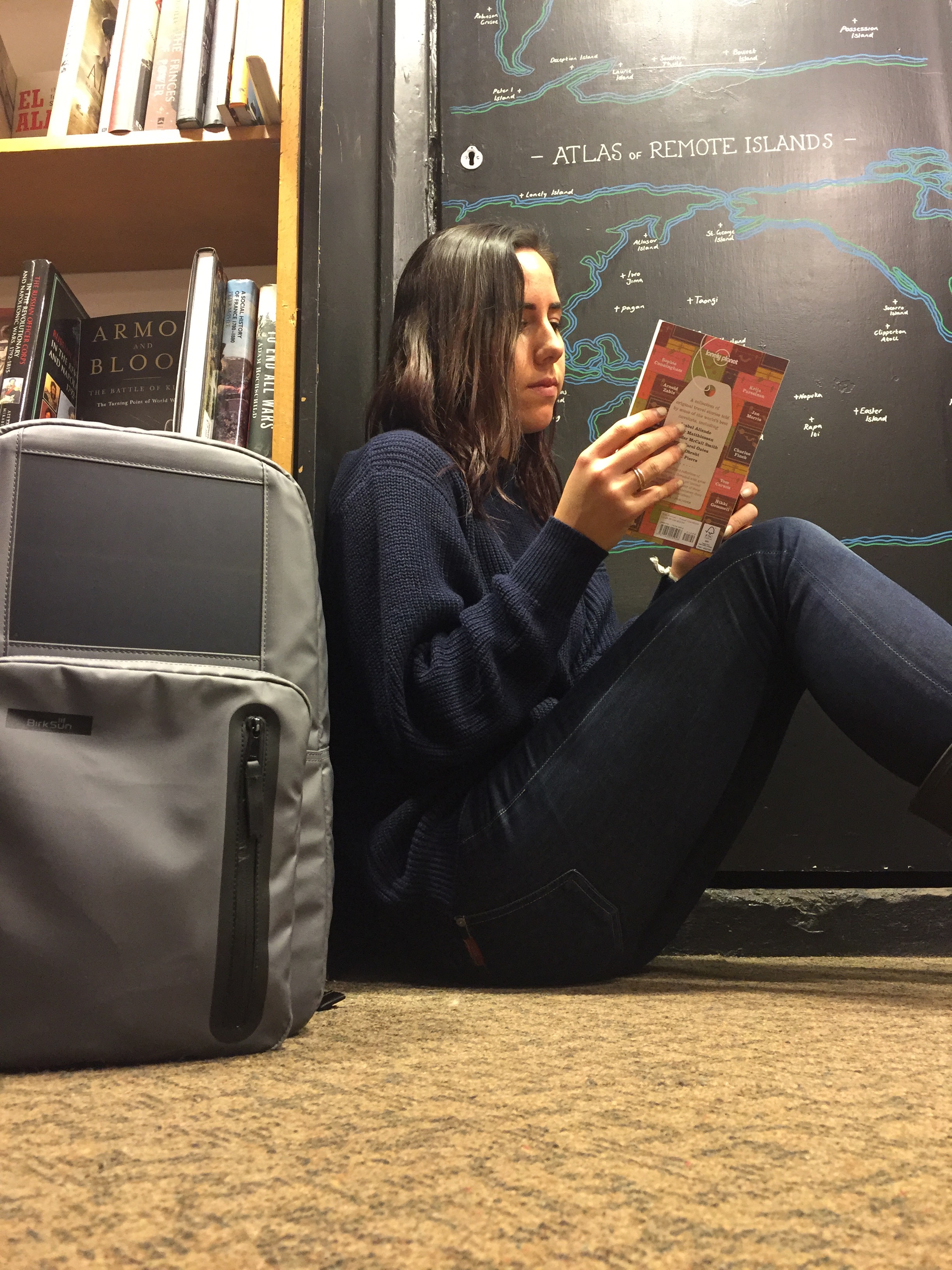 apparently traveling riley reads