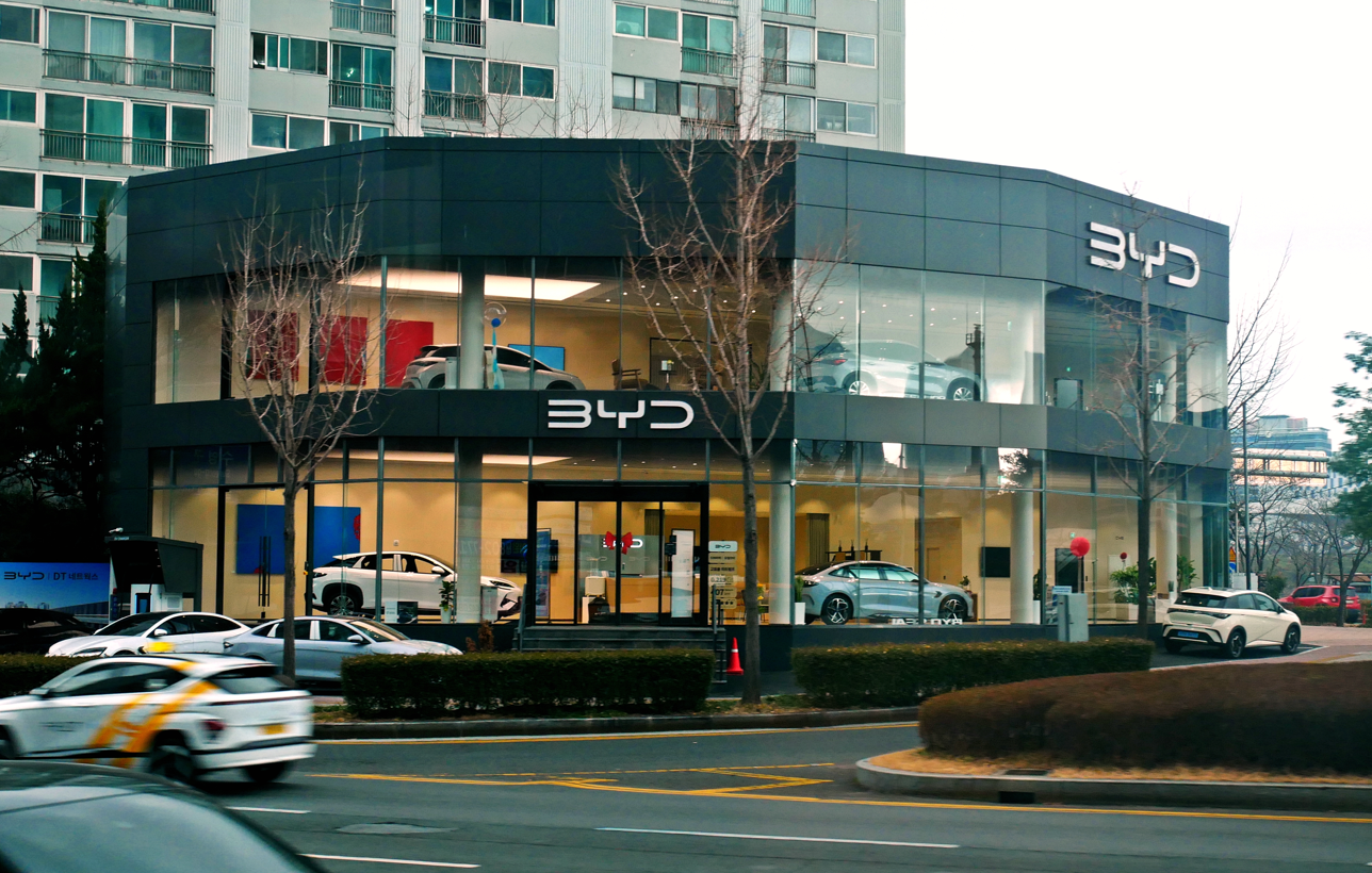 BYD dealership in Suyeon, Busan…
