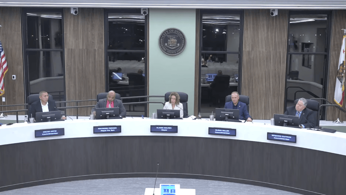 A photo of the Indio City Council at the dais.