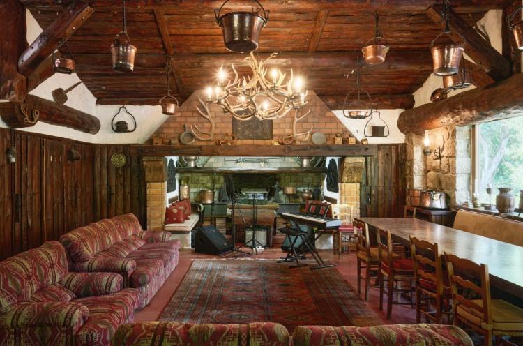 Country Estate for sale in La Turbie, France - living