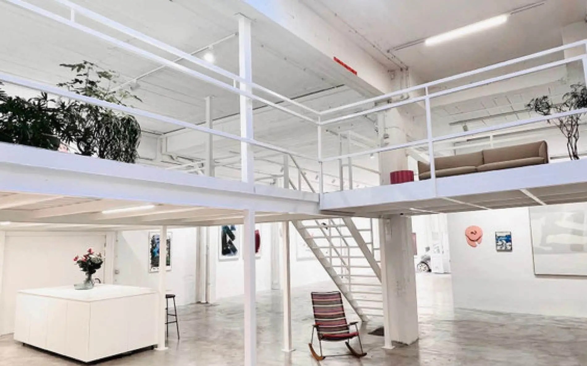 Interior of NEO gallery in Nice