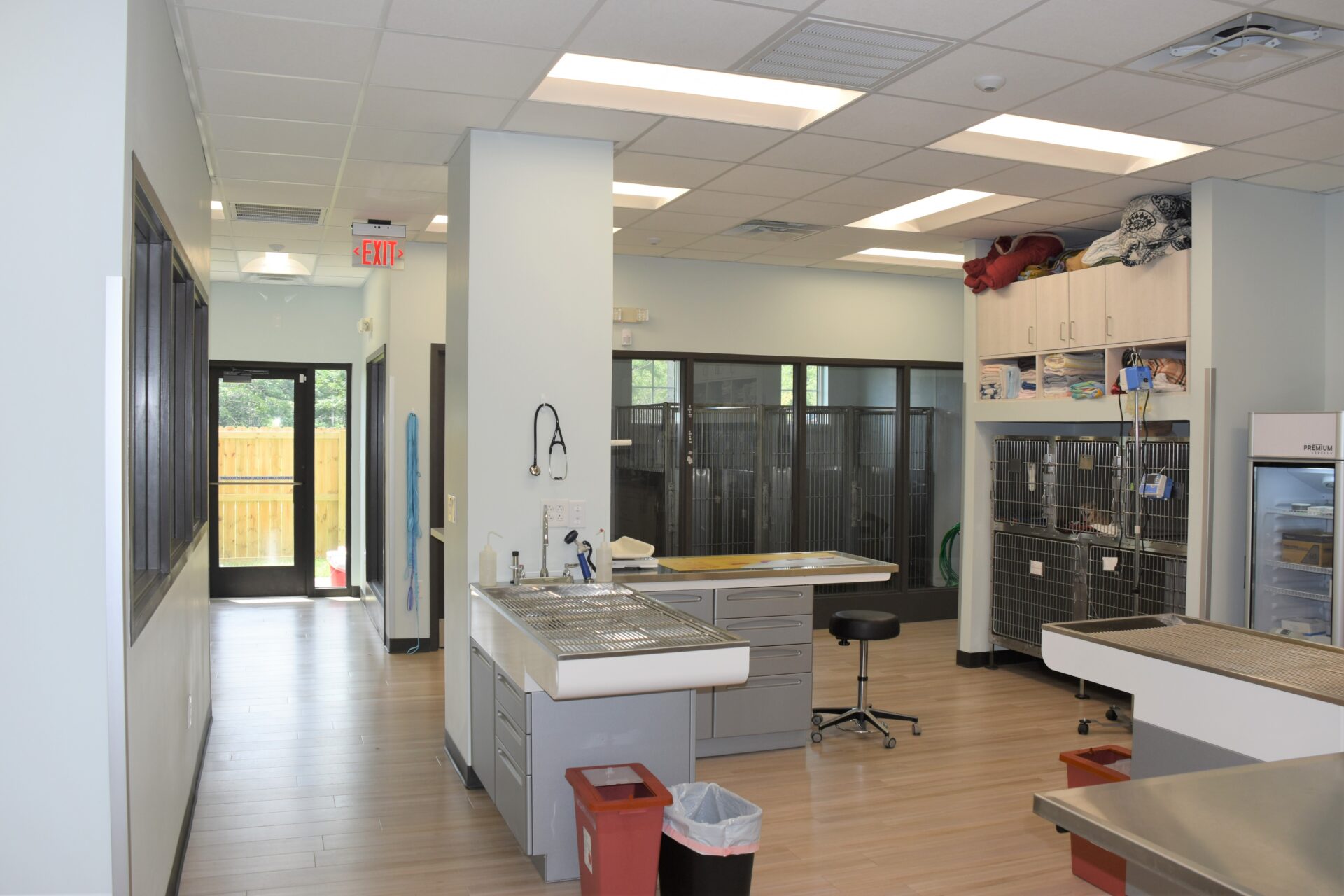 Loris animal hospital