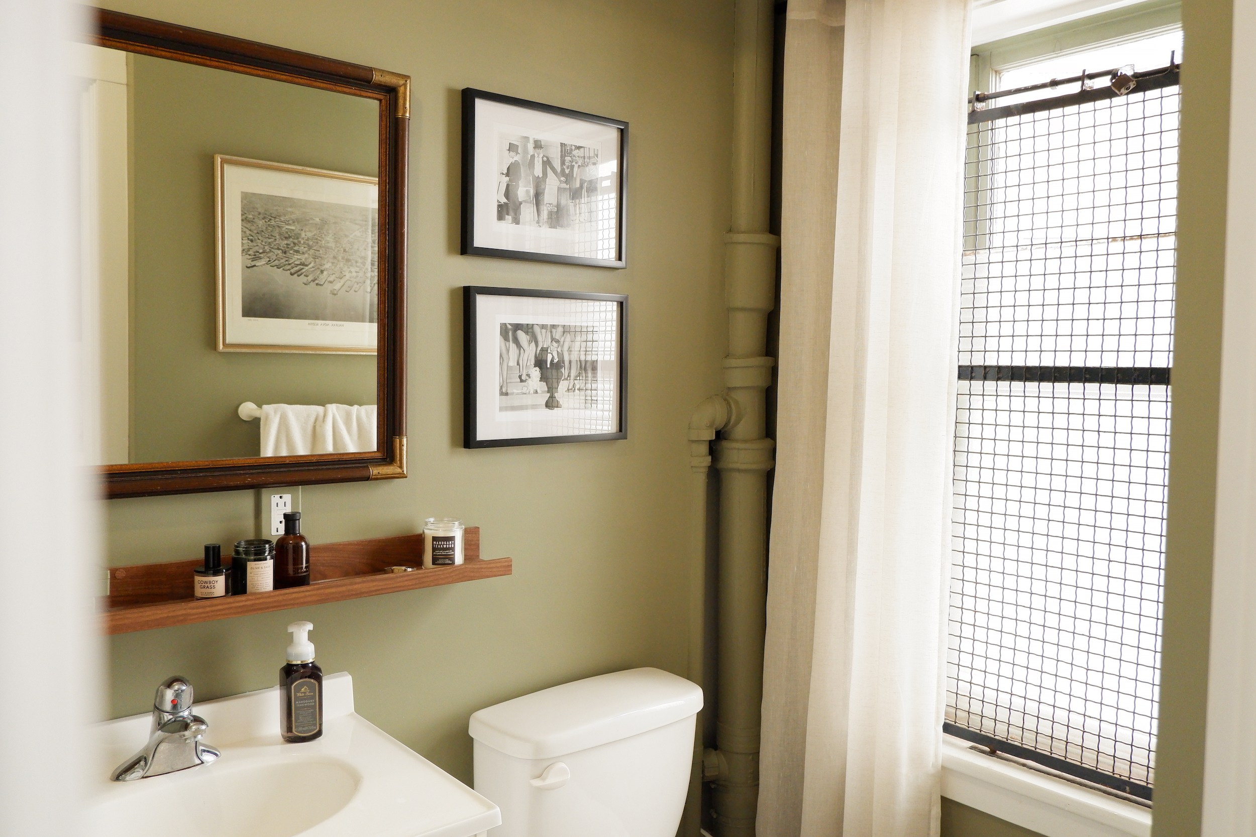 Bathroom01