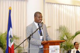 Jude Édouard Pierre : Un leadership salué avec la rénovation et le renommage de l’école de Corail Thor