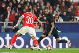 Ligue des champions : le FC Barcelone affrontera le Benfica, le Real face à l’Atletico en huitièmes de finale