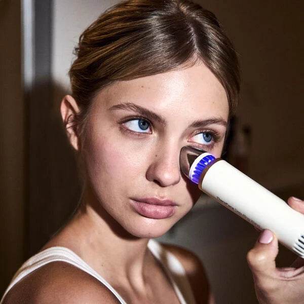 depuffing wand, a beauty and wellness product from Therabody