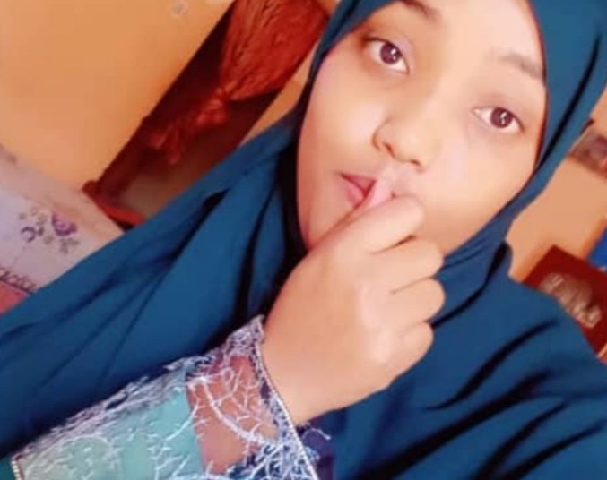 الطالبة هديل ذنبها الوحيد أنها من الرزيقات، فحُكم عليها بالإعدام دون جرم.