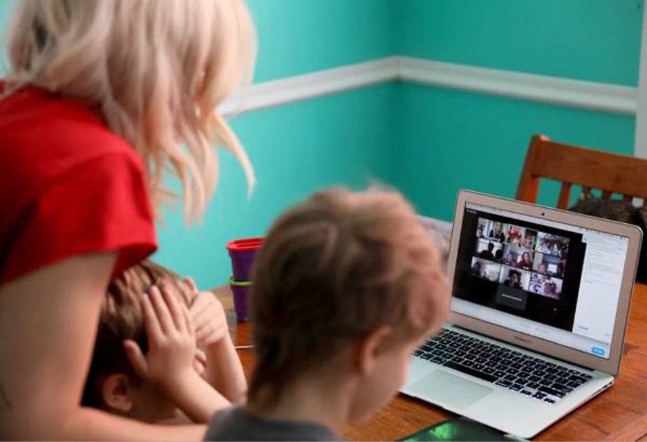 Kids online distance learning with mom during COVID