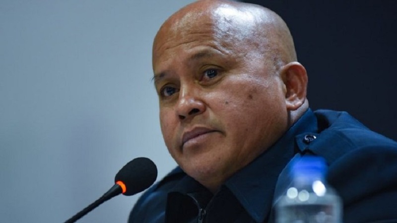 ‘Praktikal lang’: Dela Rosa, umaming tumatanggap ng regalo noong pulis pa