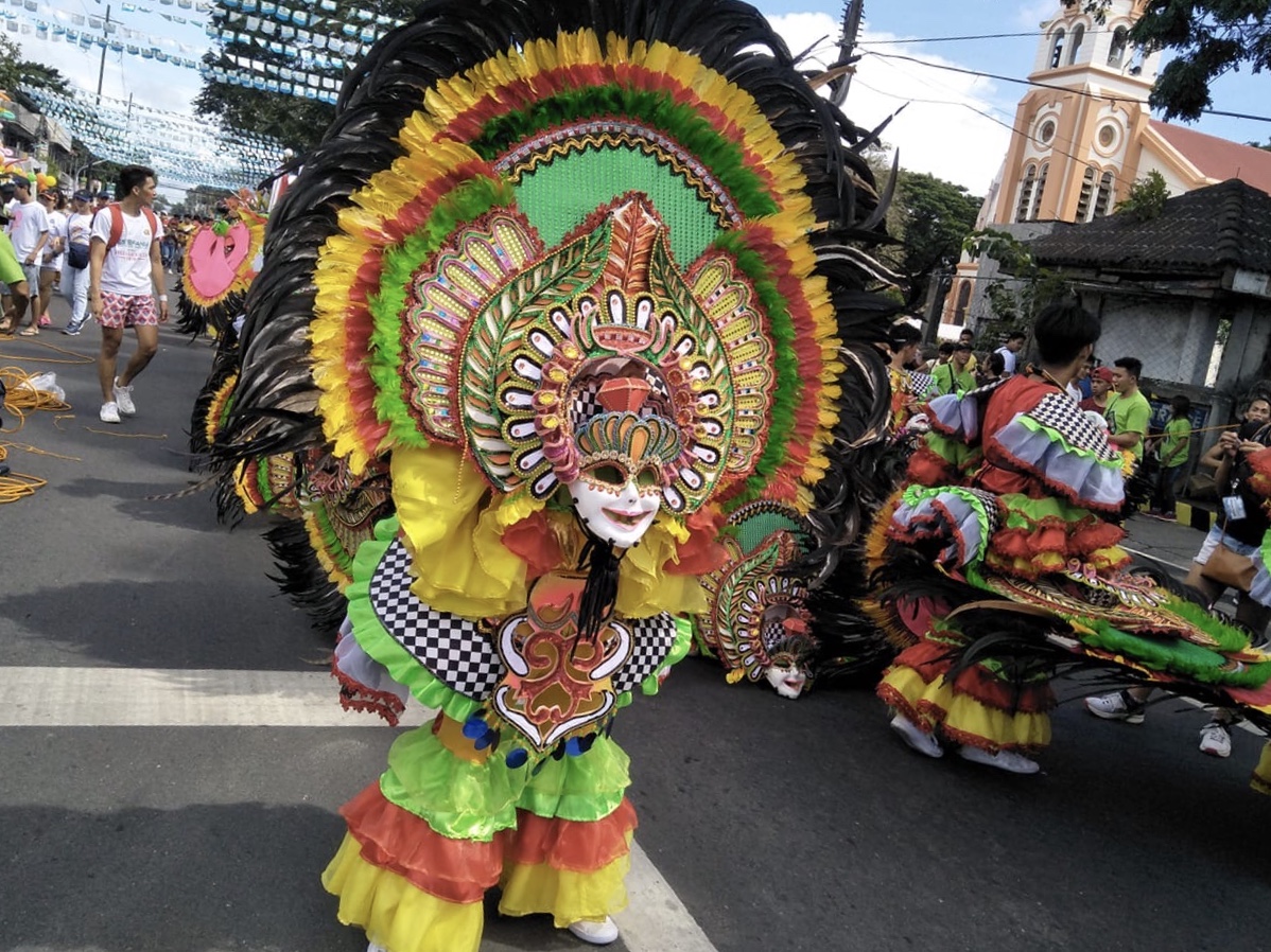 Barangay Estefania kampeon sa Ruby Masskara