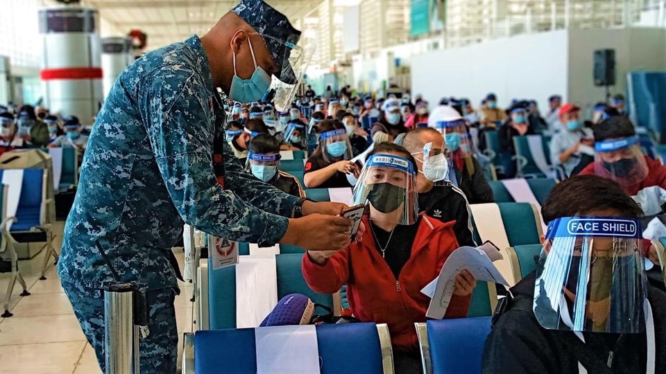 PNP, hinimok ang publiko na sumunod sa utos ni Pangulong Duterte na patuloy na magsuot ng face shield