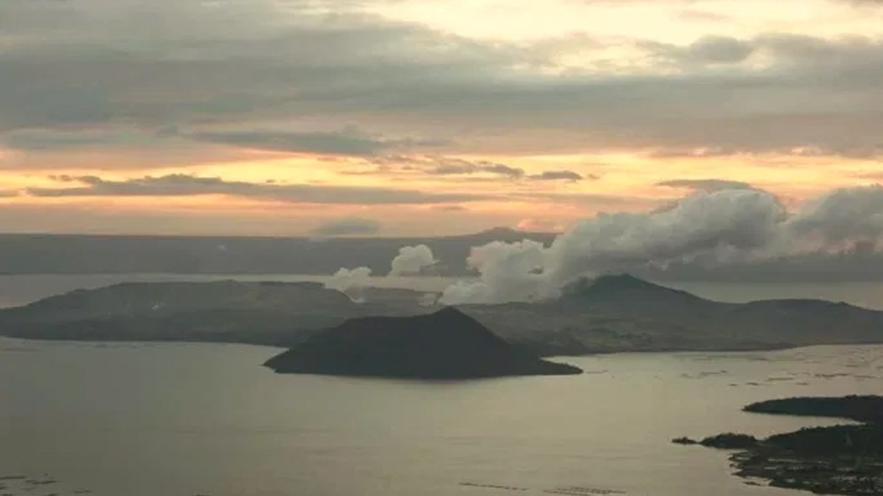 Sulfur dioxide na naobserbahan sa Metro Manila, posibleng nagmula sa Bulkang Taal ayon sa PHIVOLCS