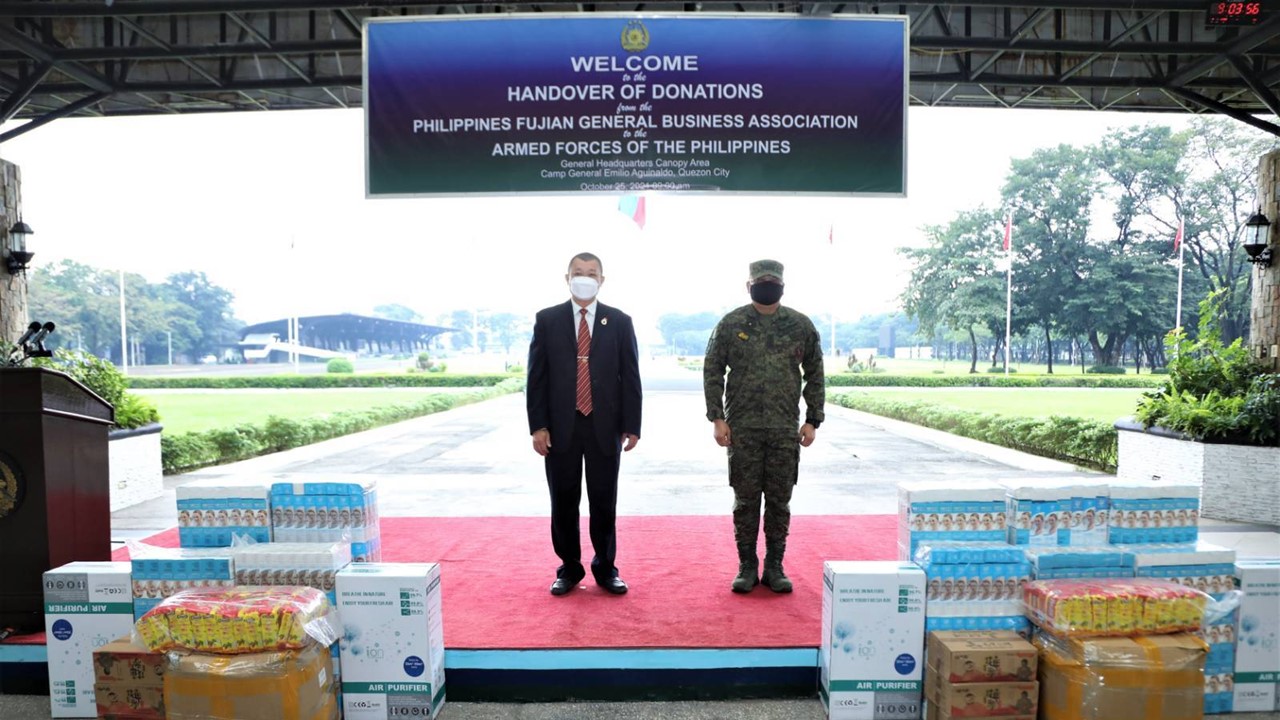 AFP nakatanggap ng medical items at pagkain mula sa grupo ng mga negosyante