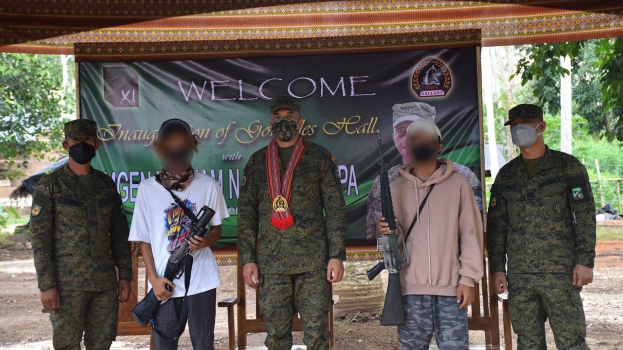 Dalawang miyembro ng Abu Sayyaf Group, sumuko sa mga militar sa Sulu