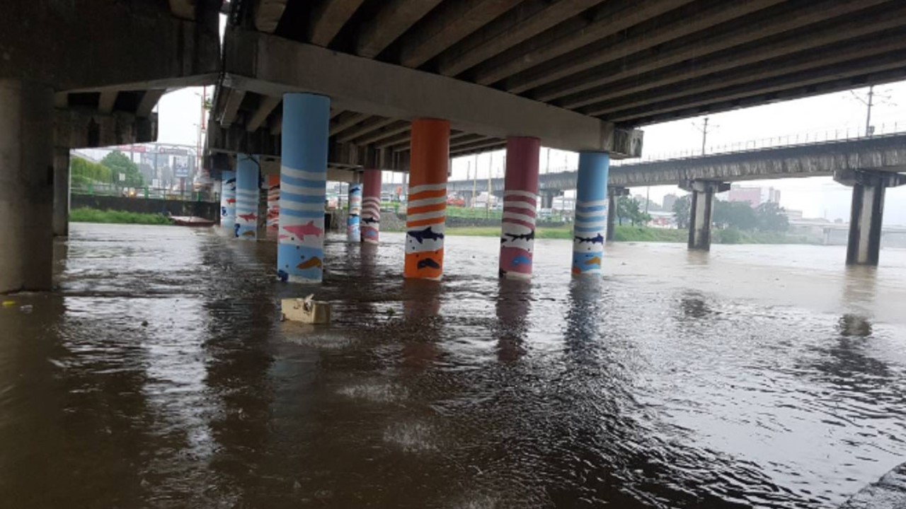 Tubig baha sa Marikina River, unti-unti nang bumababa