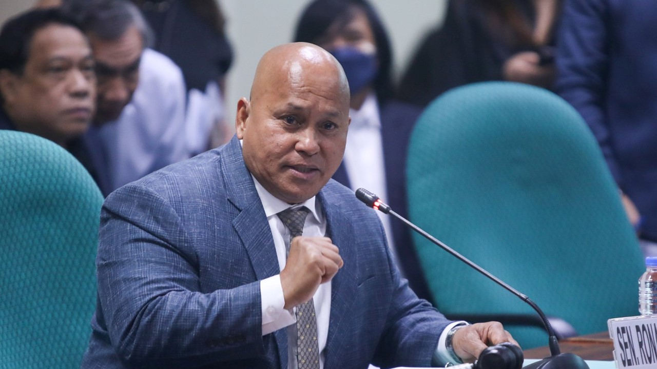 Malacañang, hinamon si Atty. Harry Roque na bumalik din sa bansa
