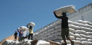 Malacañang, nanawagan sa LGUs na unahin sa ayudang bigas ang mga mahihirap