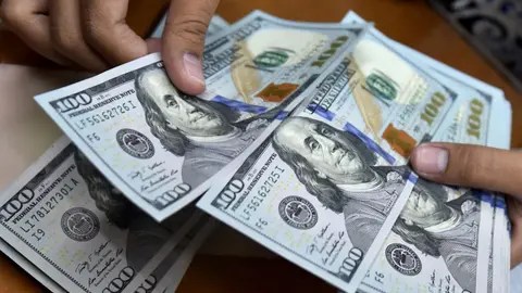 El dólar se cambia este miércoles para la venta a 61.88 pesos El dólar se cambia este miércoles para la venta a 61.88 pesos