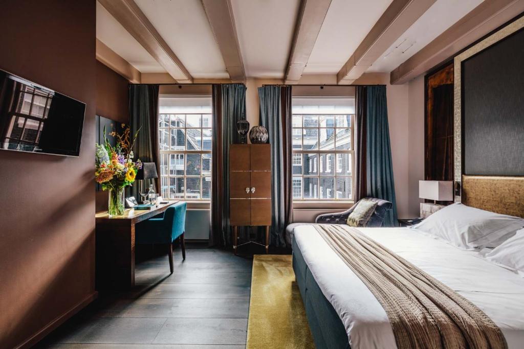 deluxe room at the dylan amsterdam