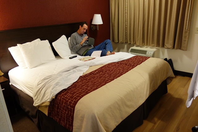 Motel night in Statesville, NC - It had been ten years since we last slept in a king-size bed!