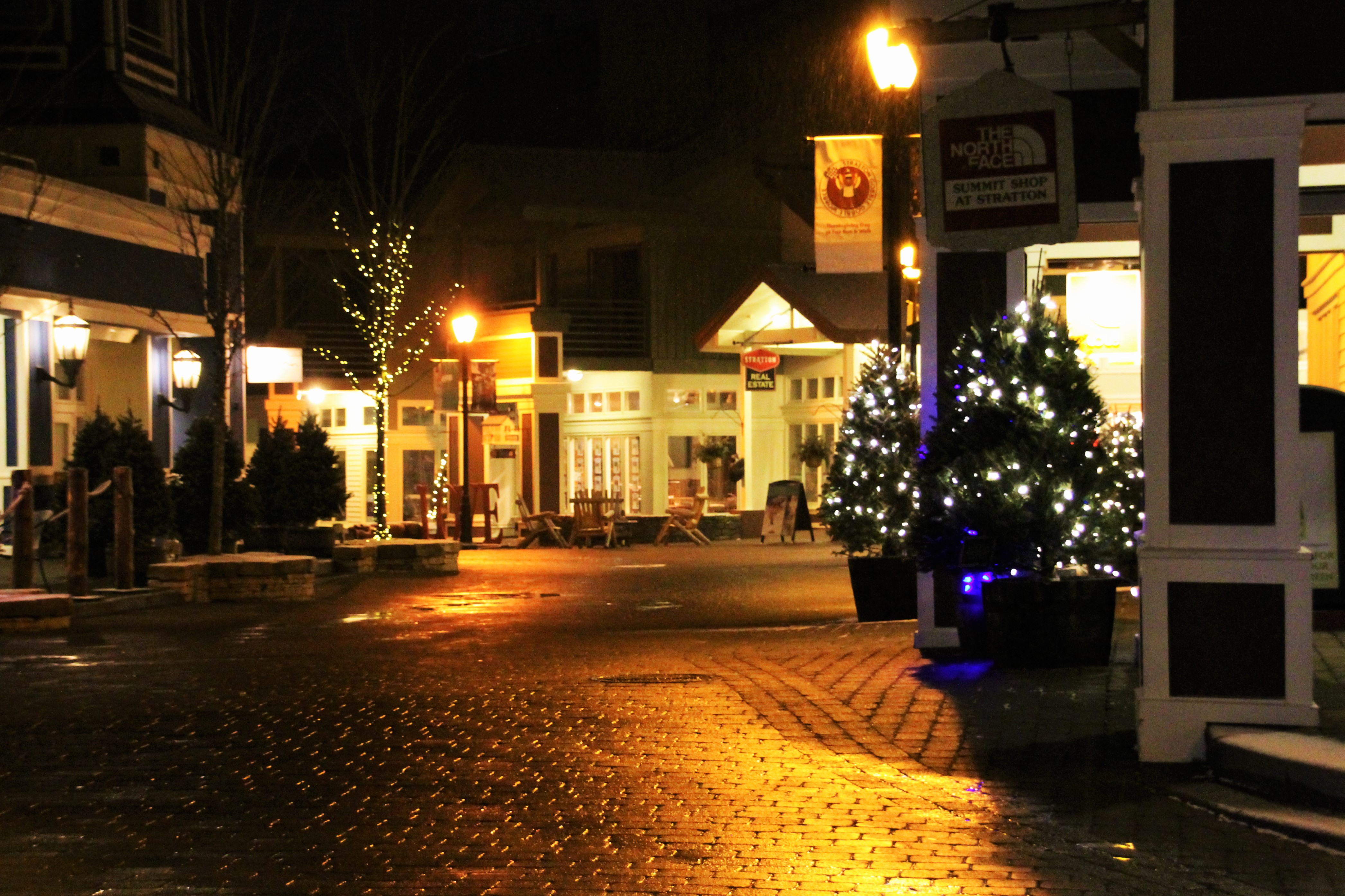 Adventures at Stratton Mountain, Vermont RoarLoud