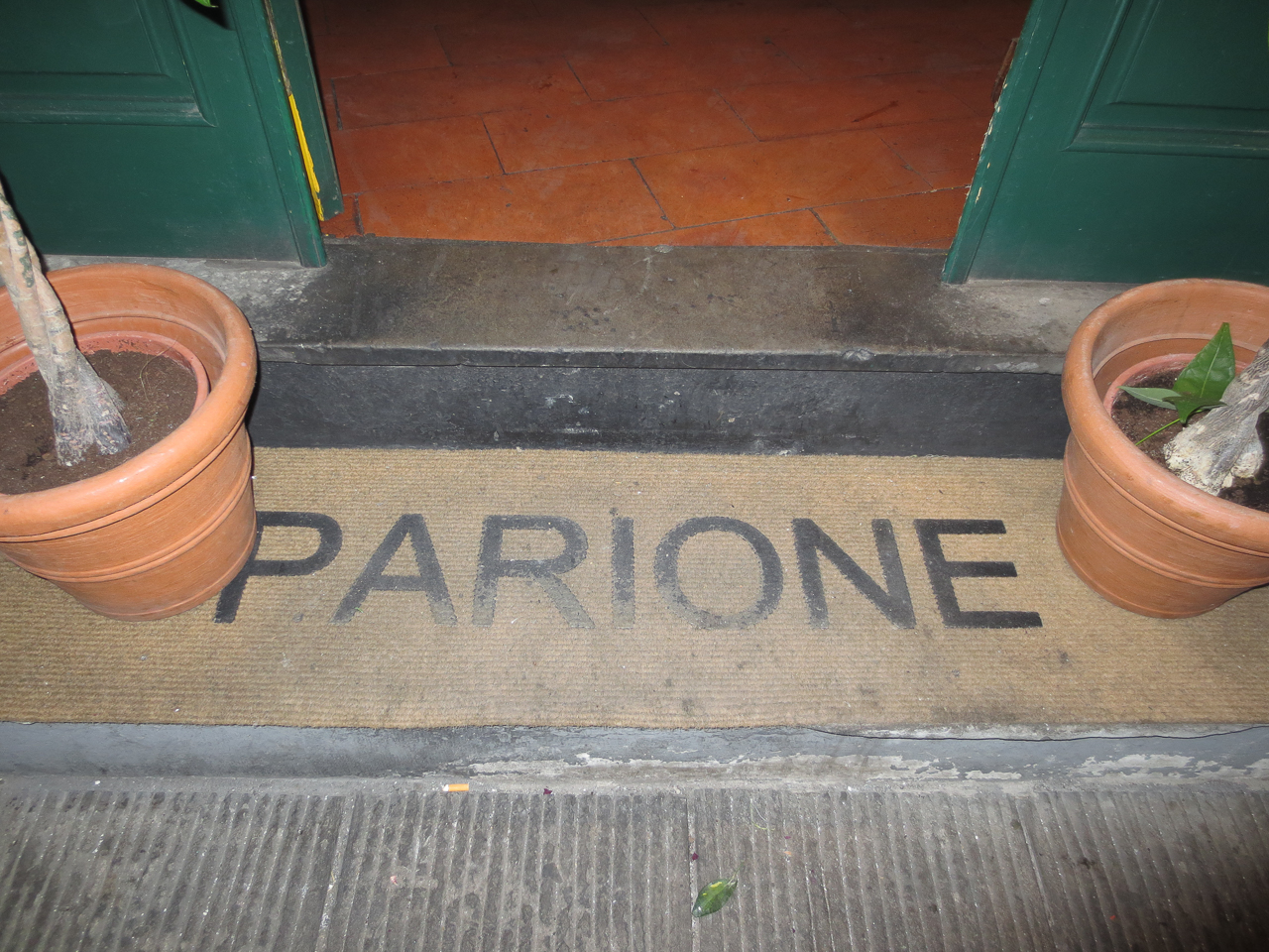 Just so we're clear, it is IL PARIONE on Via Delle Parion, Florence, Italy.
