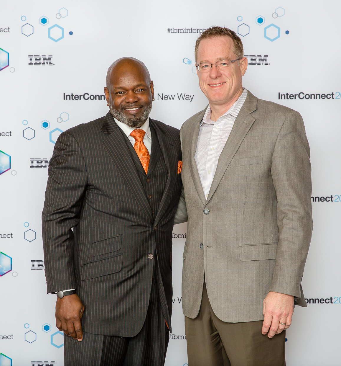 Emmitt Smith spoke to our sales team on our first day. Back stage, a few of us had the privalege to meet Emmitt in person.