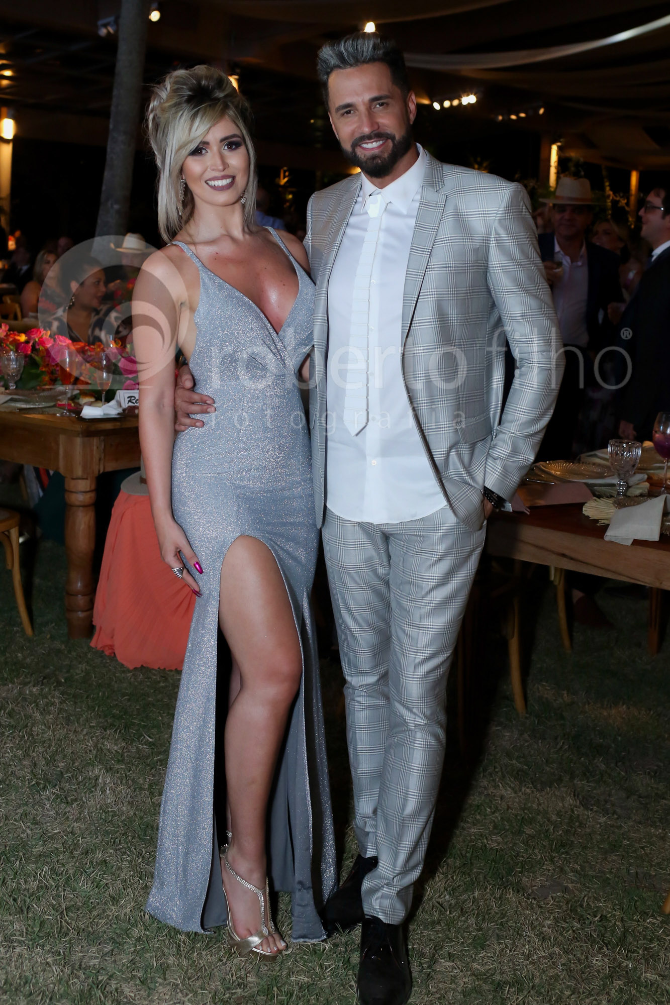 Latino e Rafaella Ribeiro.