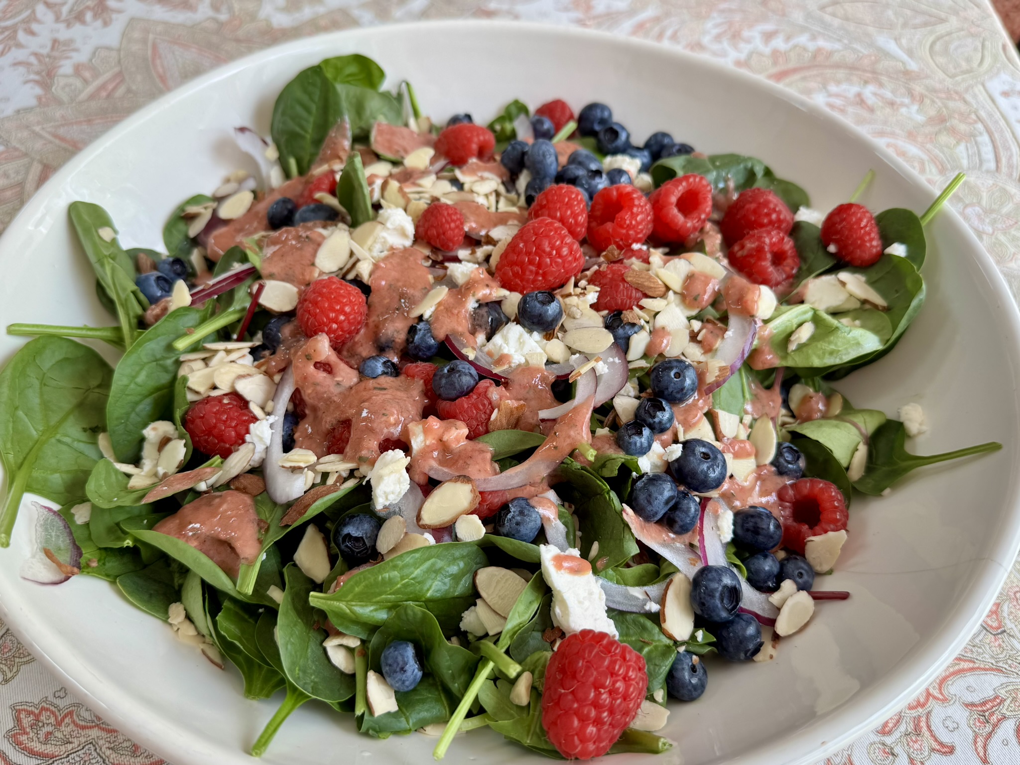 🫐Mixed Berry Spinach Salad with Raspberry Vinaigrette — Fresh, Sweet & So Easy!