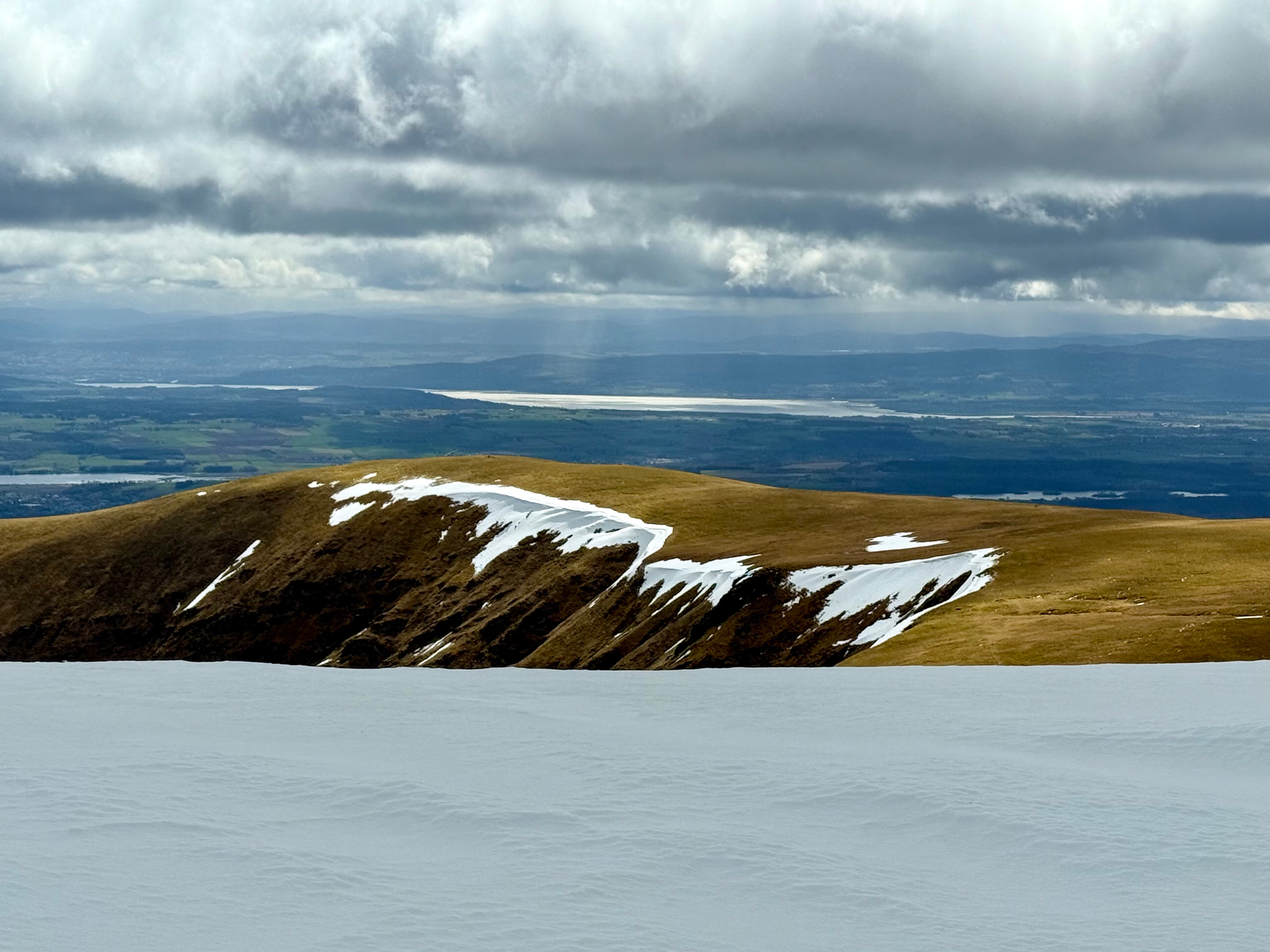 Looking across one cornice to another, and down to Beauly Firth
